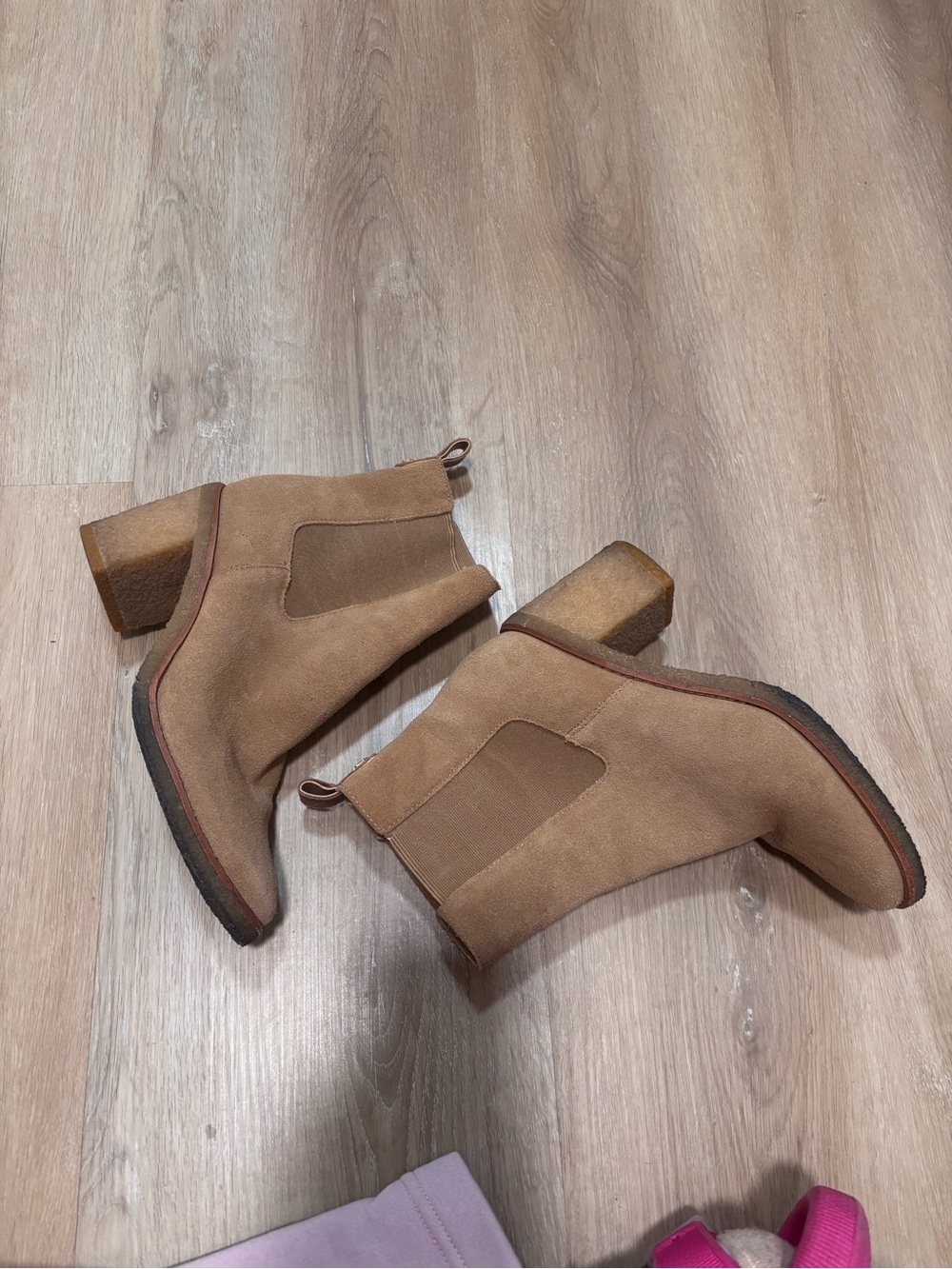 Lauren Ralph Women's Suede Tan Chelsea Block Heel Booties size 7.5 - Picture 6 of 9